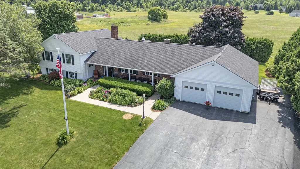 8 Green Meadow Acres Vergennes VT 05491
