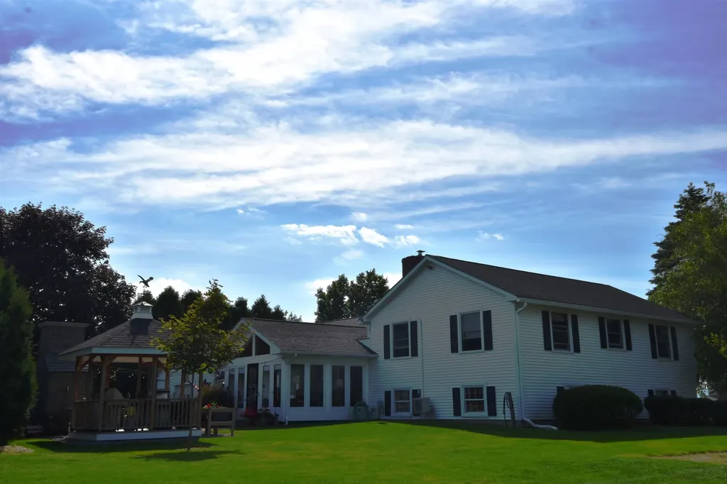 8 Green Meadow Acres Vergennes VT 05491