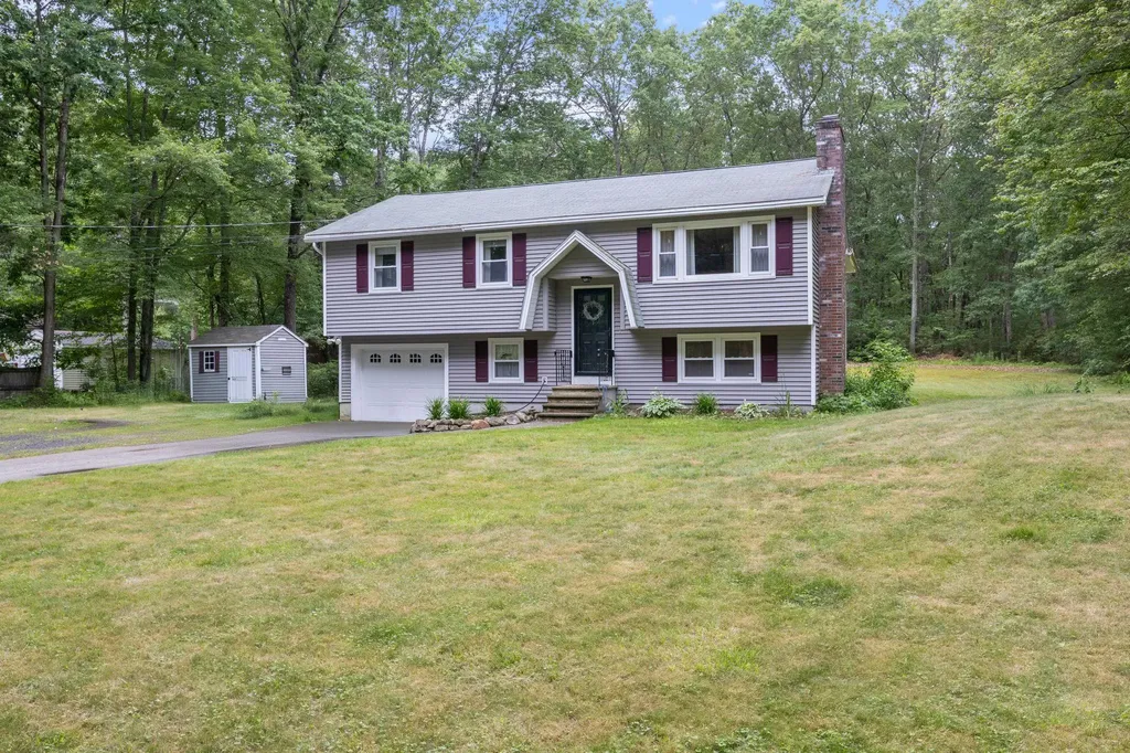 12 Mill Road Londonderry NH 03053