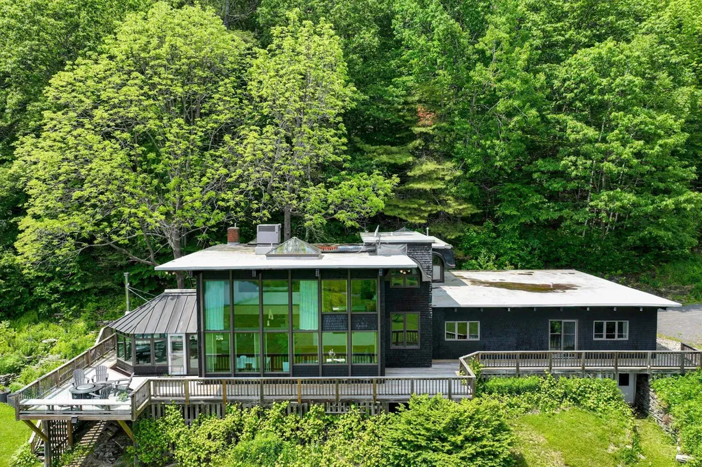 465 Pennell Road Chester VT 05143