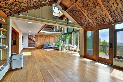 465 Pennell Road Chester VT 05143