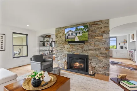 1549 Hinesburg Road South Burlington VT 05403