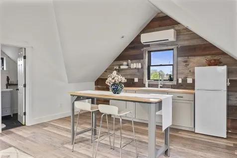 1549 Hinesburg Road South Burlington VT 05403