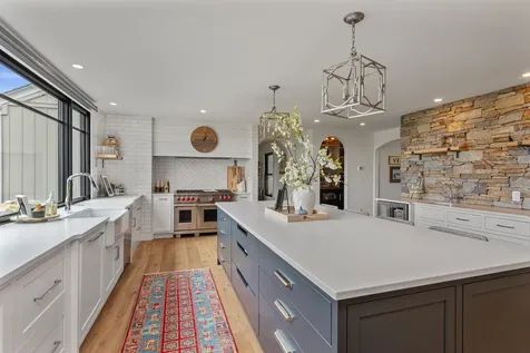 1549 Hinesburg Road South Burlington VT 05403