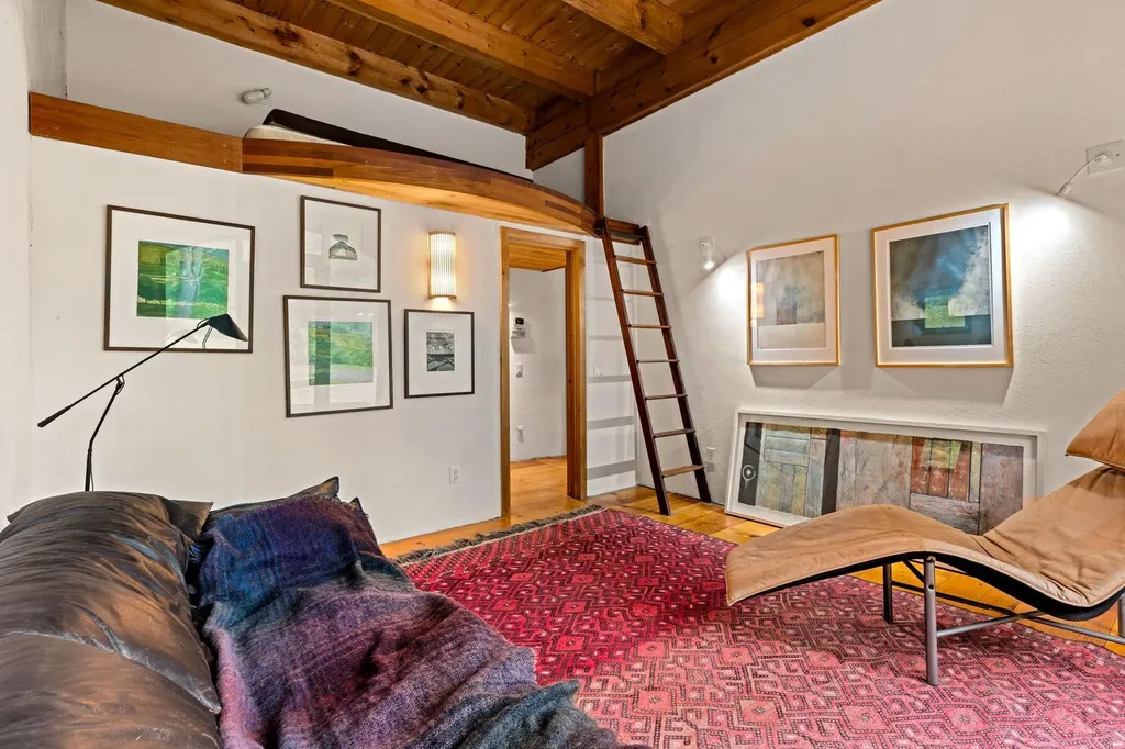 435 & 437 Avery Hill Road Alton NH 03809