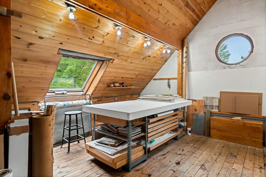 435 & 437 Avery Hill Road Alton NH 03809