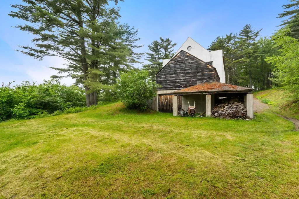 435 & 437 Avery Hill Road Alton NH 03809