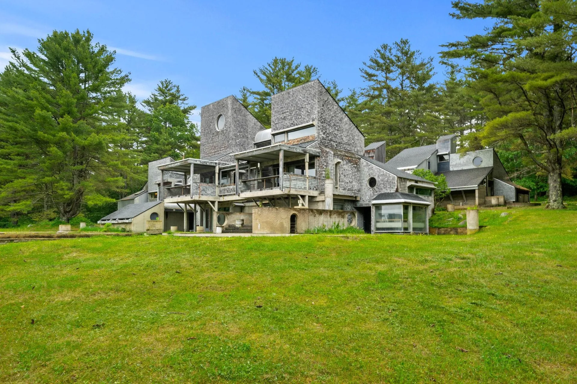 435 & 437 Avery Hill Road Alton NH 03809