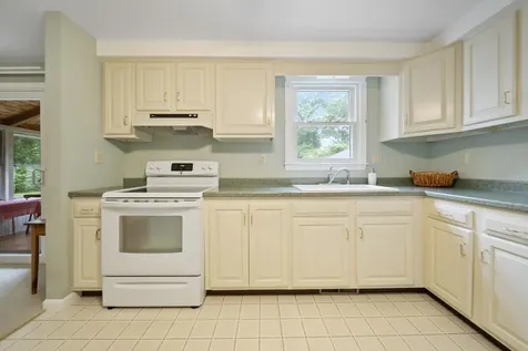 96 E Side Drive Concord NH 03301