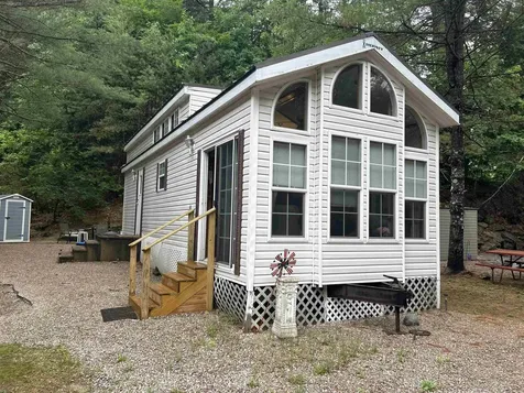 8 Oxbow Drive Deering NH 03244