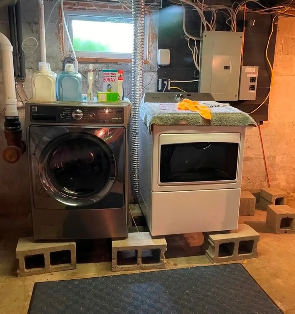 361 Us Route 4 Enfield NH 03748