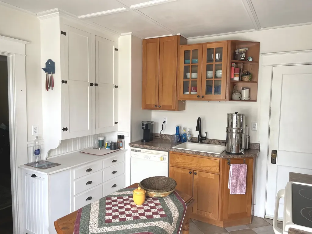 361 Us Route 4 Enfield NH 03748