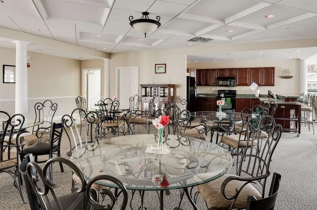 118 Secretariat Way Rochester NH 03867