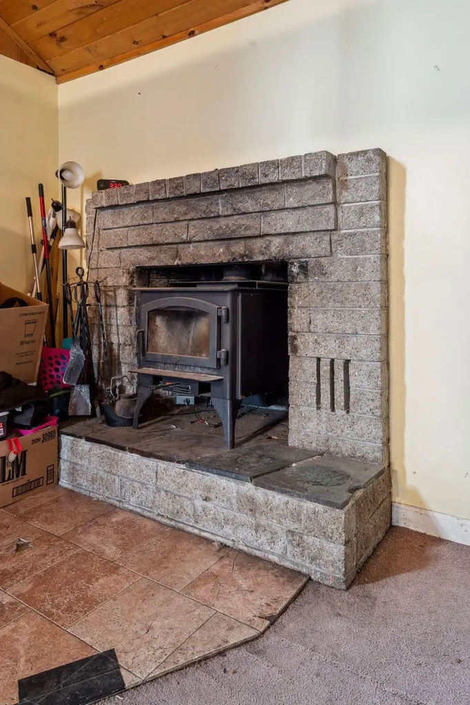 11 Providence Avenue Claremont NH 03743