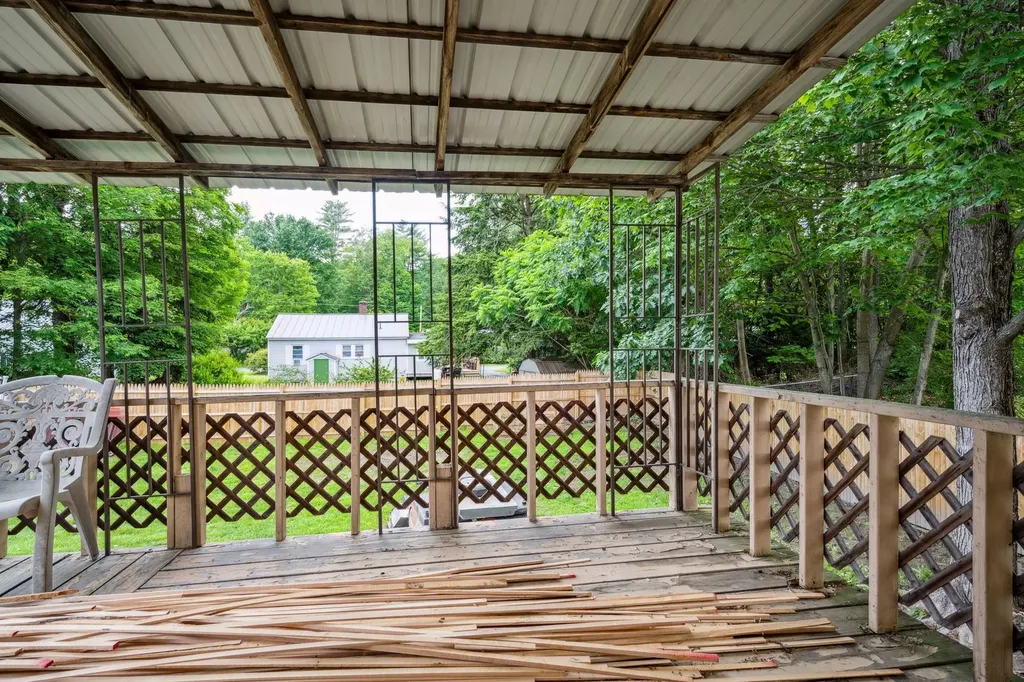 11 Providence Avenue Claremont NH 03743