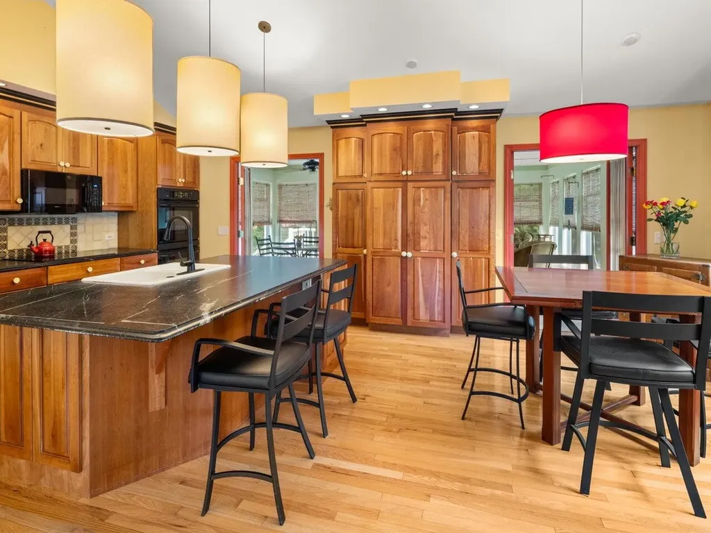 63 Robin Road Colchester VT 05446