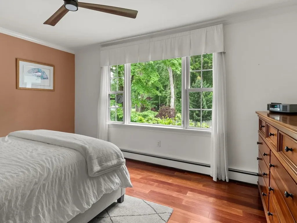 63 Robin Road Colchester VT 05446