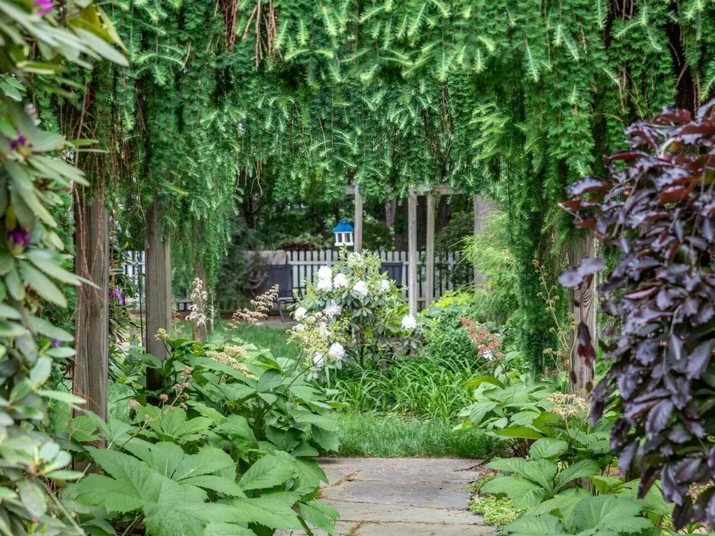 63 Robin Road Colchester VT 05446