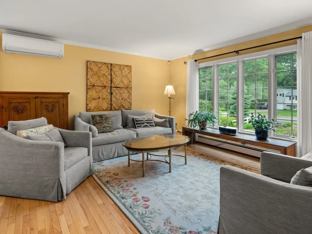 63 Robin Road Colchester VT 05446