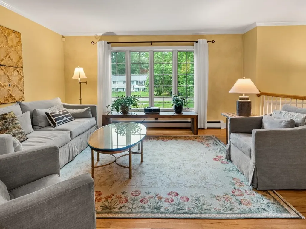 63 Robin Road Colchester VT 05446