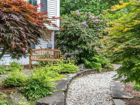 63 Robin Road Colchester VT 05446