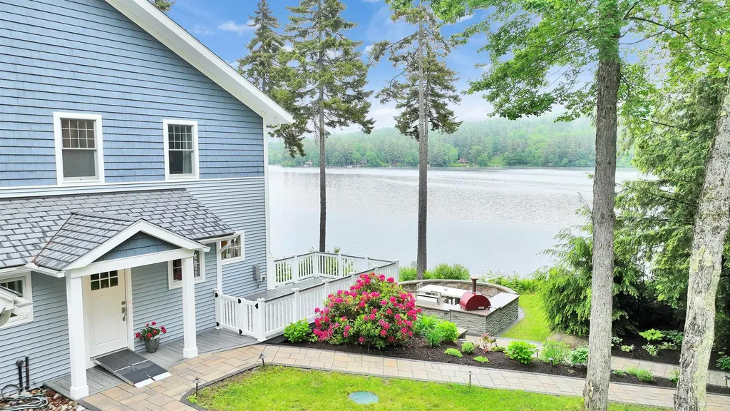 38 West Shore Circle Stoddard NH 03464