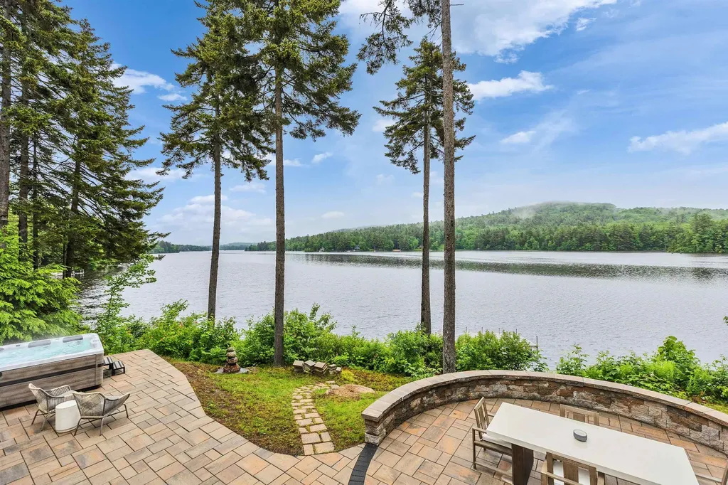 38 West Shore Circle Stoddard NH 03464