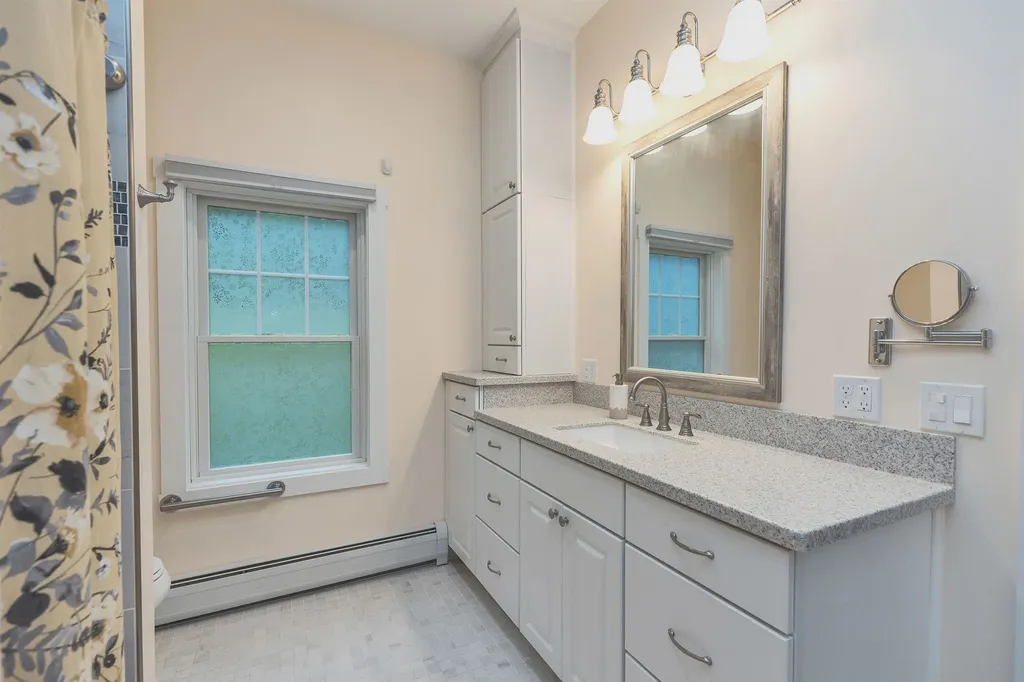 38 West Shore Circle Stoddard NH 03464