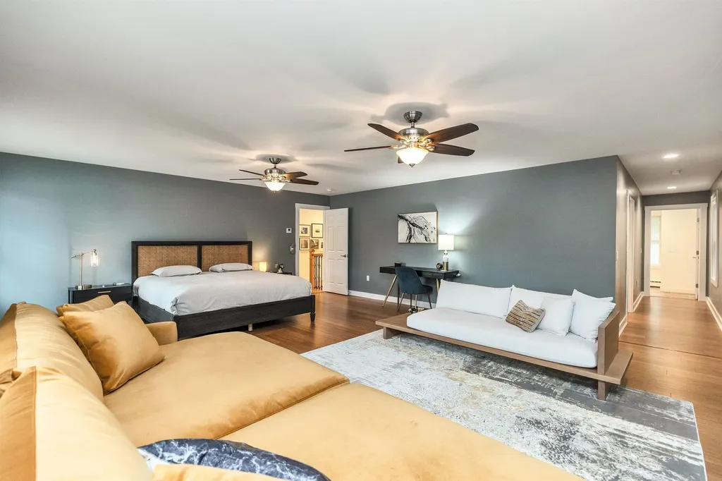 38 West Shore Circle Stoddard NH 03464