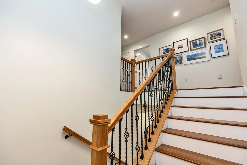 38 West Shore Circle Stoddard NH 03464