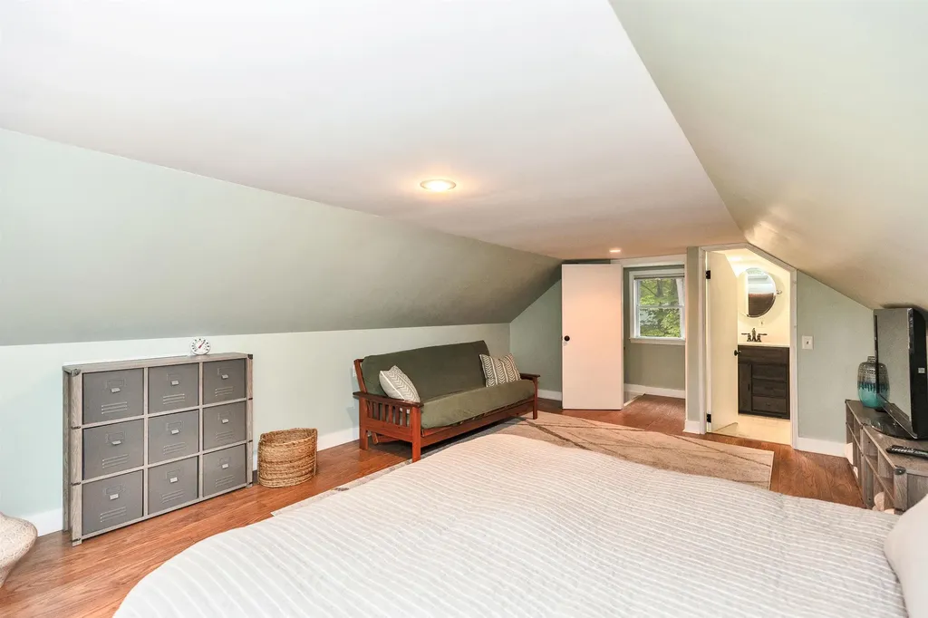 38 West Shore Circle Stoddard NH 03464