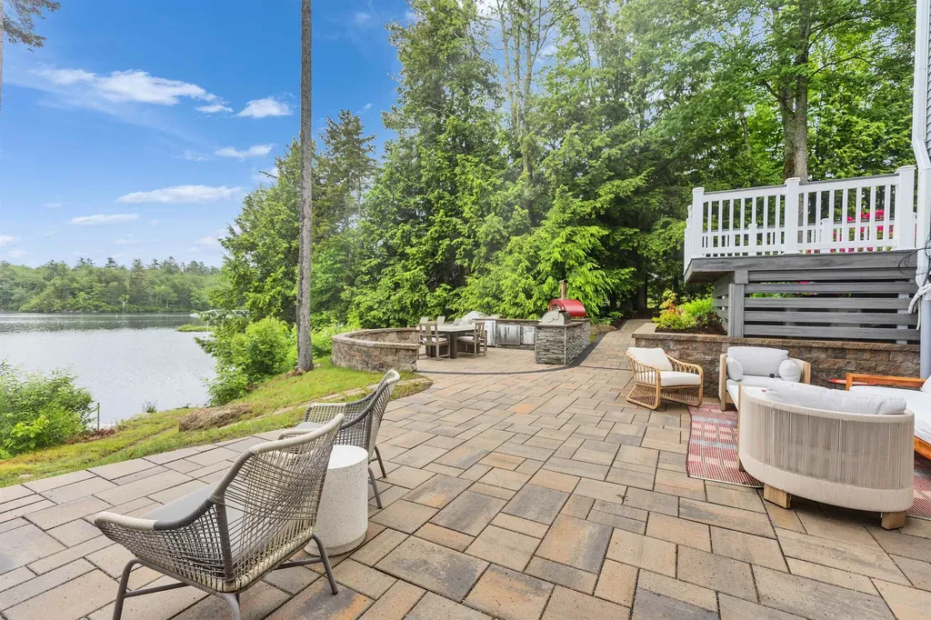 38 West Shore Circle Stoddard NH 03464