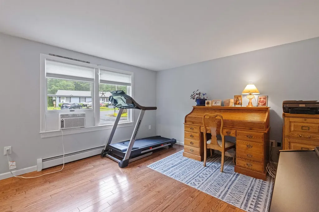 13 Mcneil Road Hillsborough NH 03244