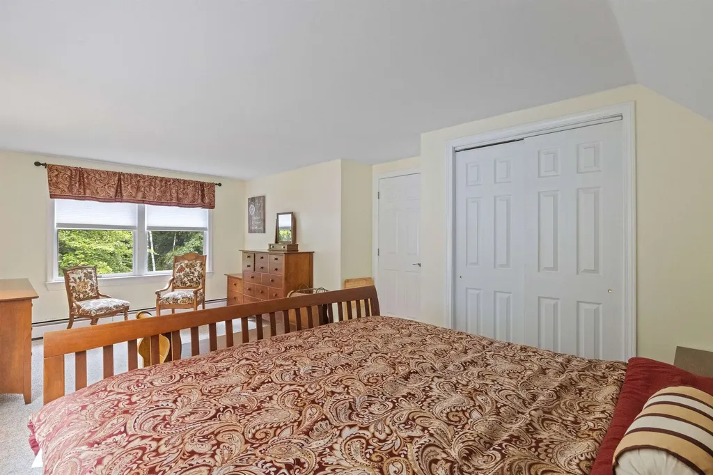 13 Mcneil Road Hillsborough NH 03244