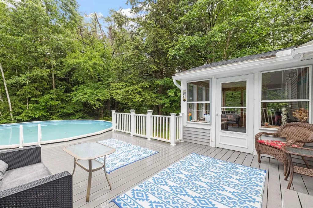 13 Mcneil Road Hillsborough NH 03244