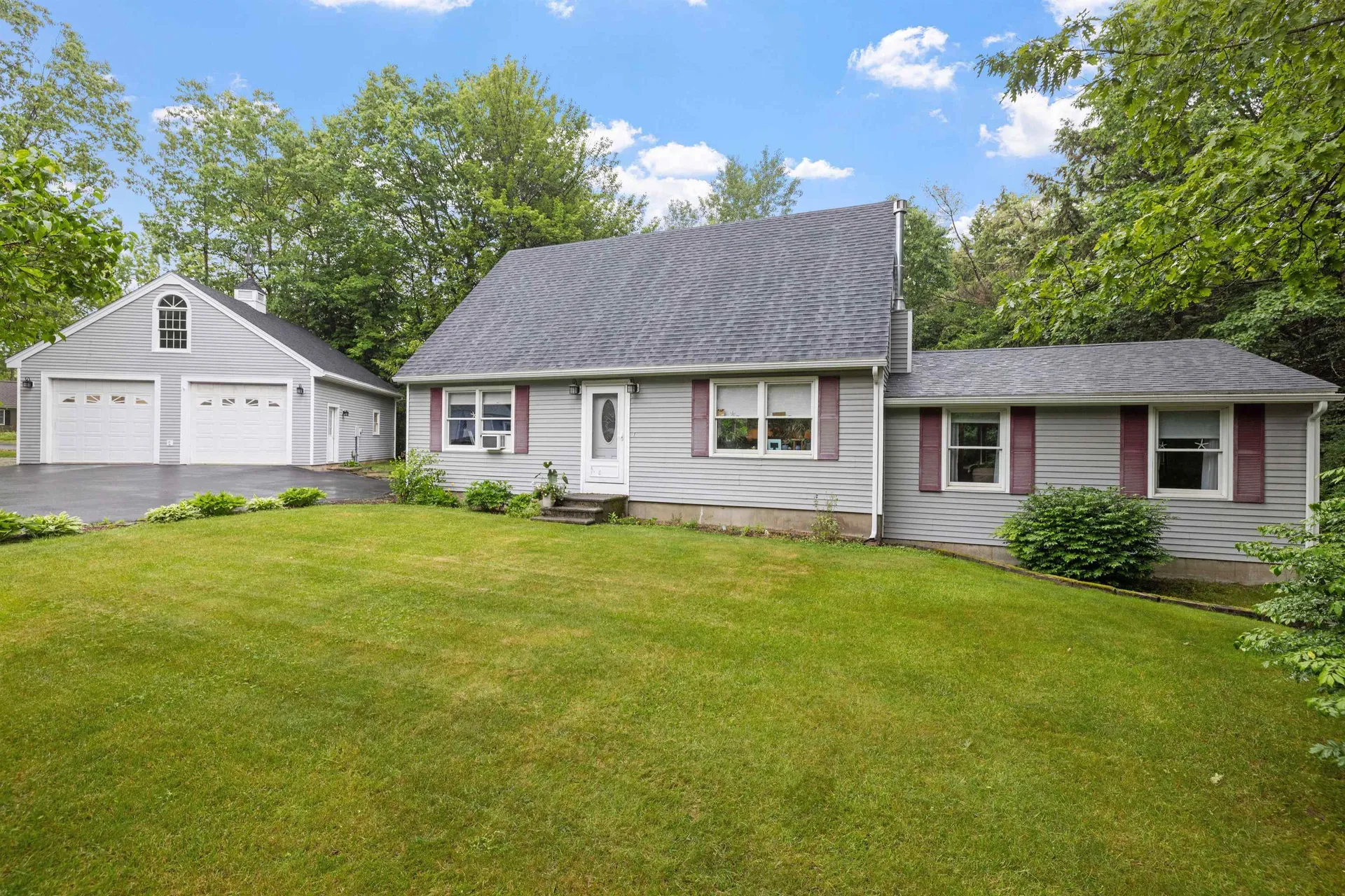 13 Mcneil Road Hillsborough NH 03244