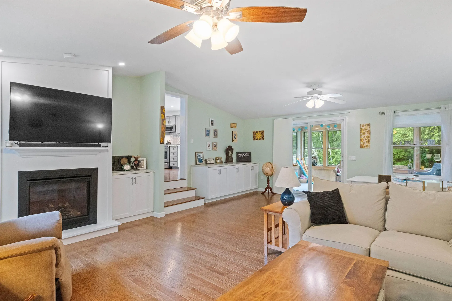 13 Mcneil Road Hillsborough NH 03244