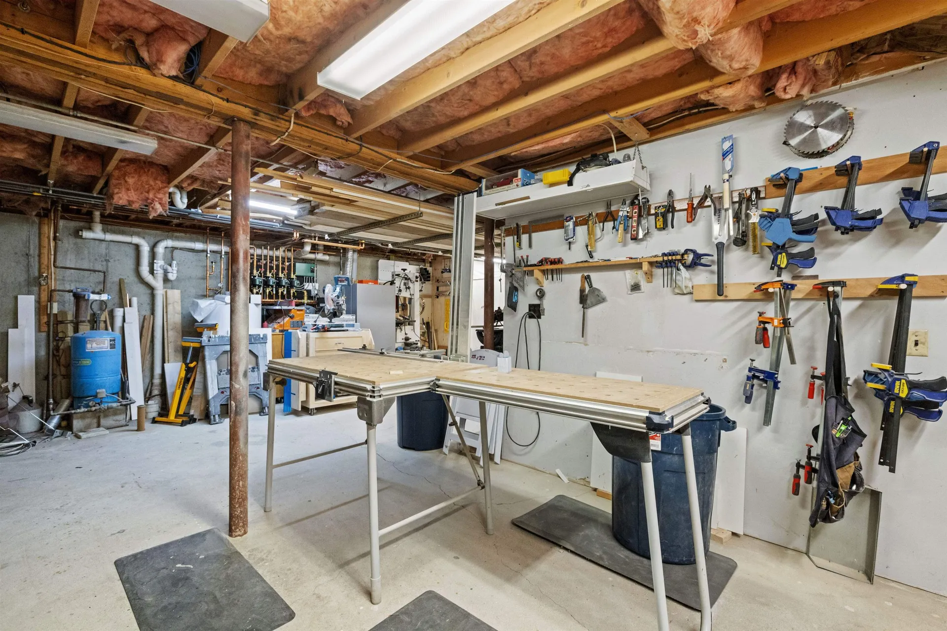 13 Mcneil Road Hillsborough NH 03244