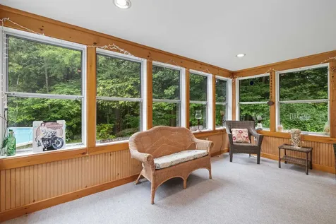 13 Mcneil Road Hillsborough NH 03244