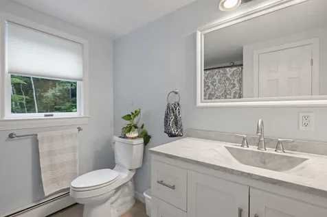 13 Mcneil Road Hillsborough NH 03244