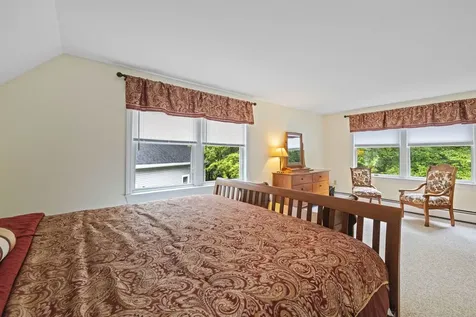 13 Mcneil Road Hillsborough NH 03244