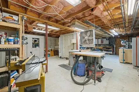 13 Mcneil Road Hillsborough NH 03244