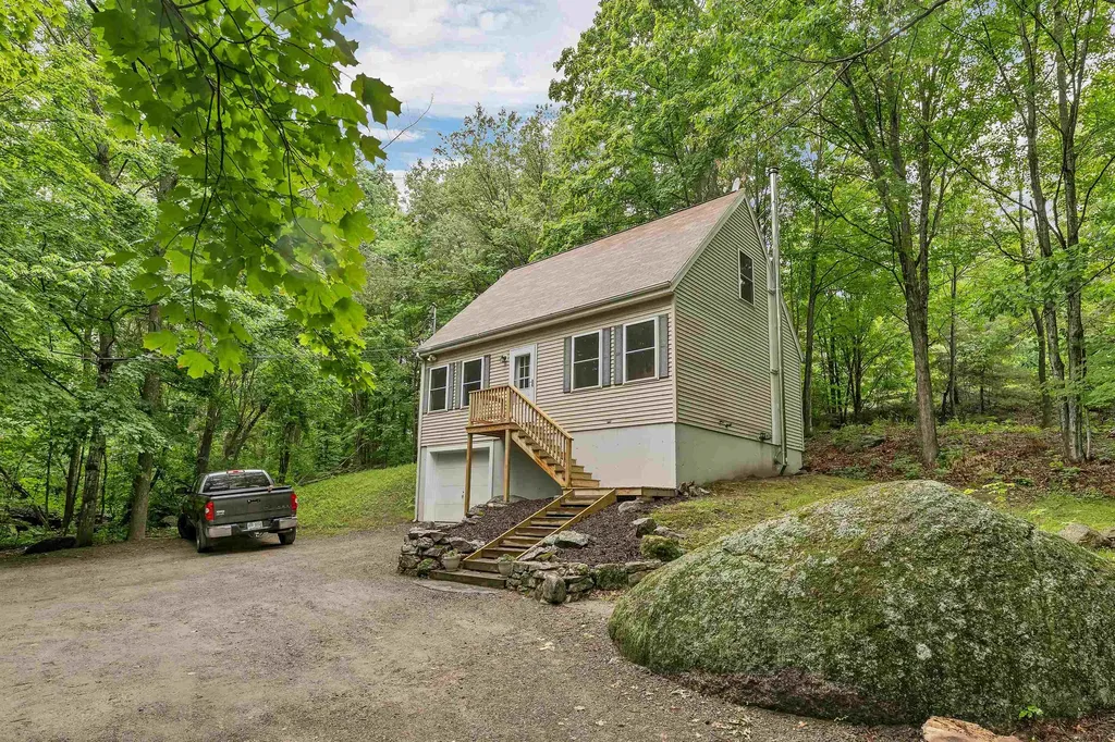 24 Meredith Center Road Meredith NH 03253