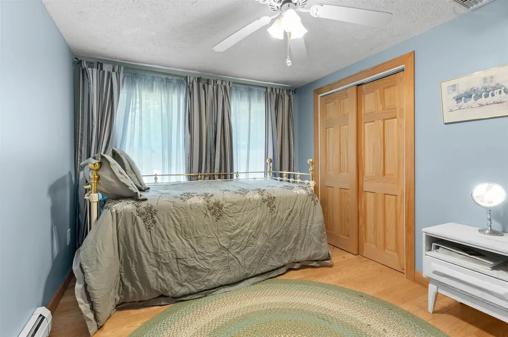 70 Tabor Circle Albany NH 03818