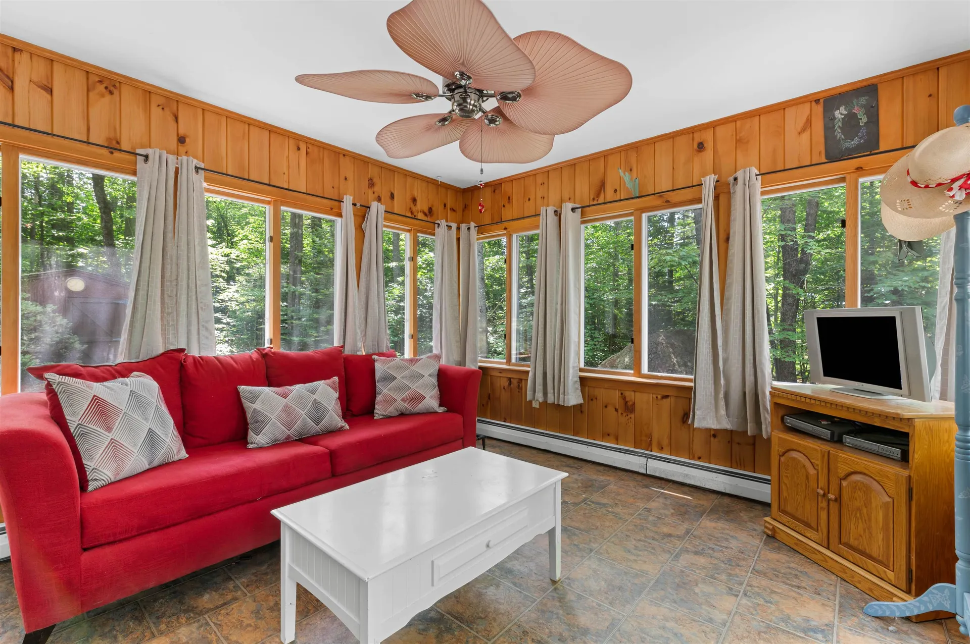 70 Tabor Circle Albany NH 03818