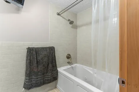 70 Tabor Circle Albany NH 03818