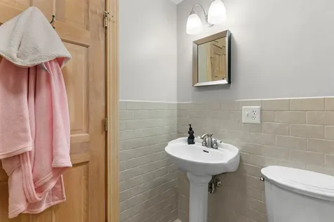 70 Tabor Circle Albany NH 03818