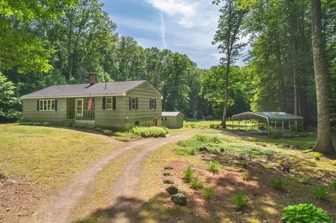 72 Crawley Falls Road Brentwood NH 03833