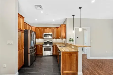 52 Main Street Nashua NH 03064