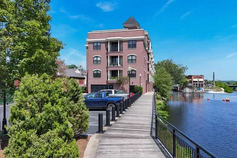 52 Main Street Nashua NH 03064